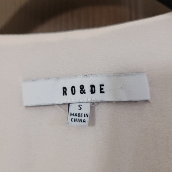 Ro & DE blush pink button front bell sleeve top - Picture 5 of 10